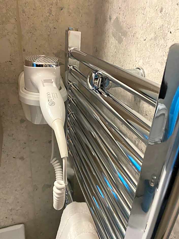 Le Bijou Luxury Rooms & Suites