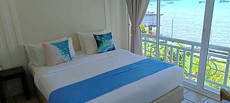 Baan Sattahip by the sea