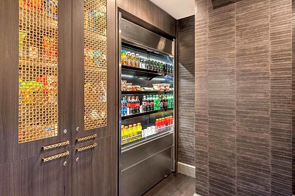 Cambria Hotel Houston Downtown Convention Center