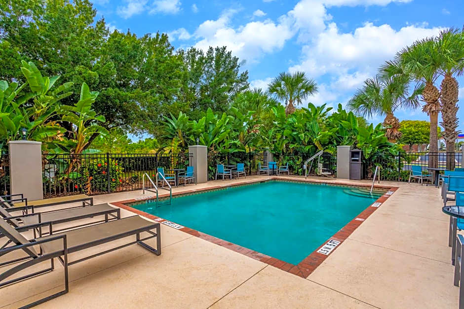 Holiday Inn Express & Suites Lake Placid by IHG