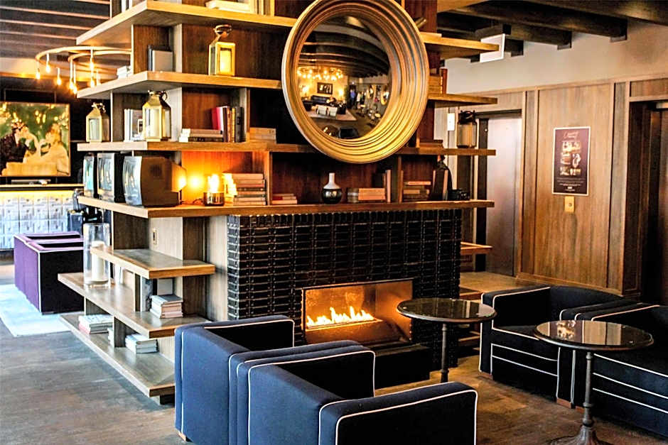 Thompson Chicago by Hyatt