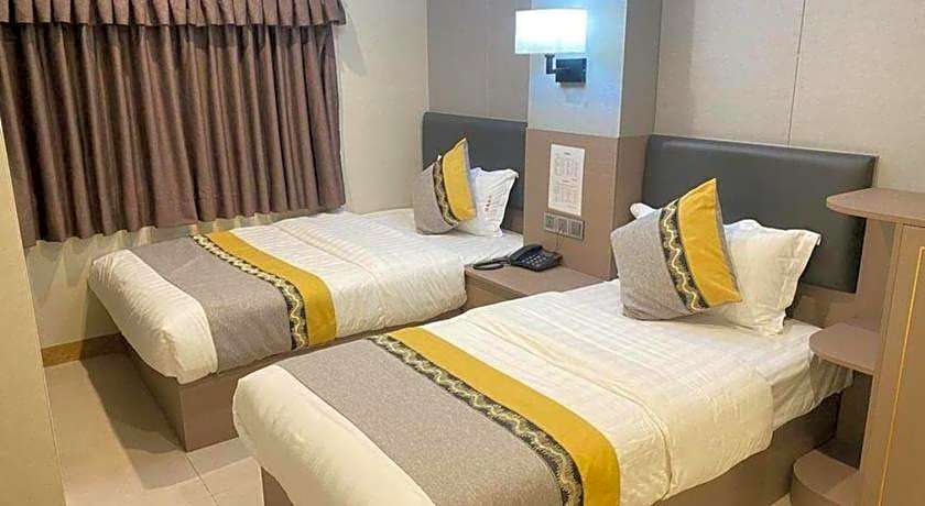 Holiday Hotel