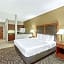 La Quinta Inn & Suites by Wyndham Oklahoma City-Midwest City