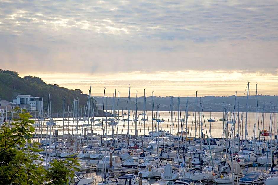 Golden Vanity Suite - Sea View - Free Wi-Fi