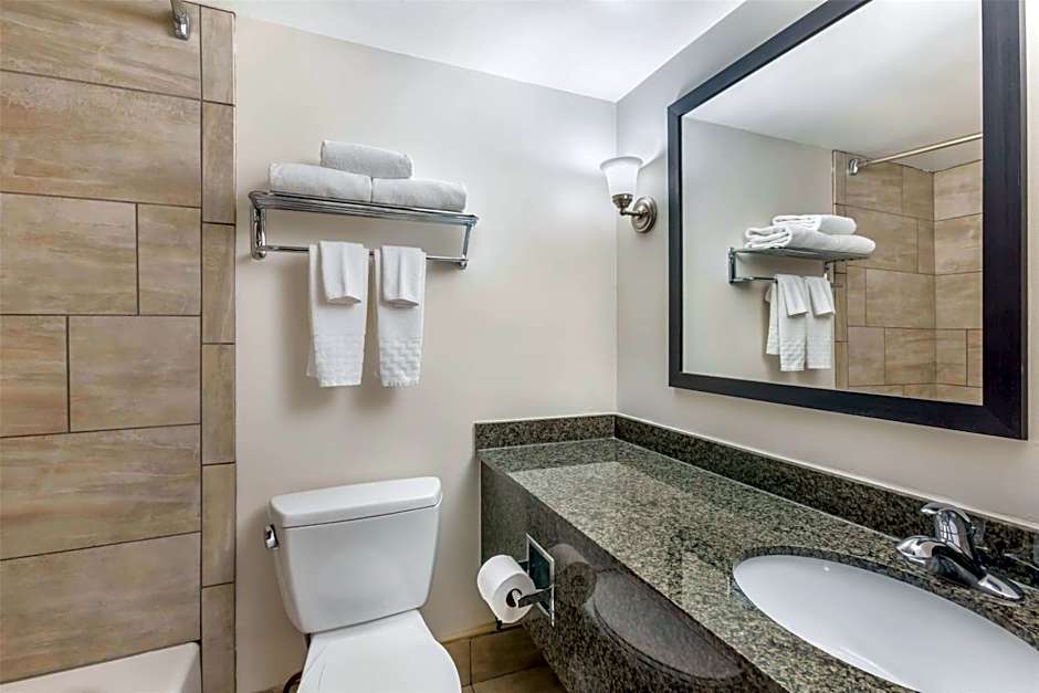 Best Western Plus Scottsdale Thunderbird Suites