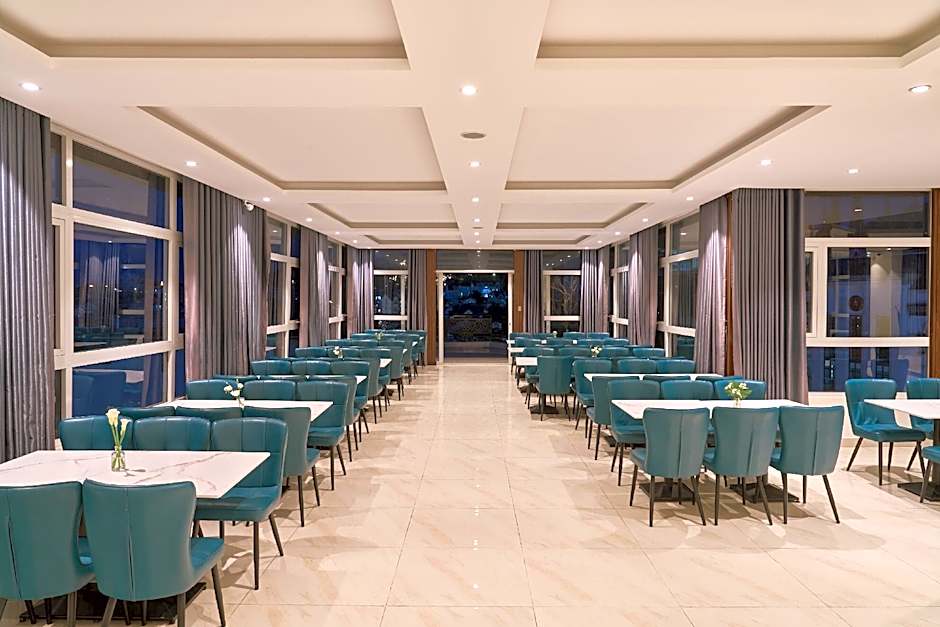 Nature Hotel - Pham Hong Thai