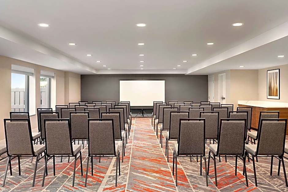 DoubleTree by Hilton Columbus Dublin