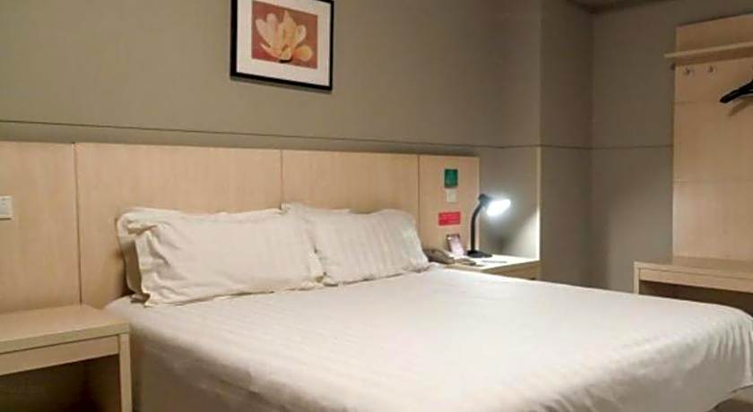 Jinjiang Inn Jiaxing South Lake