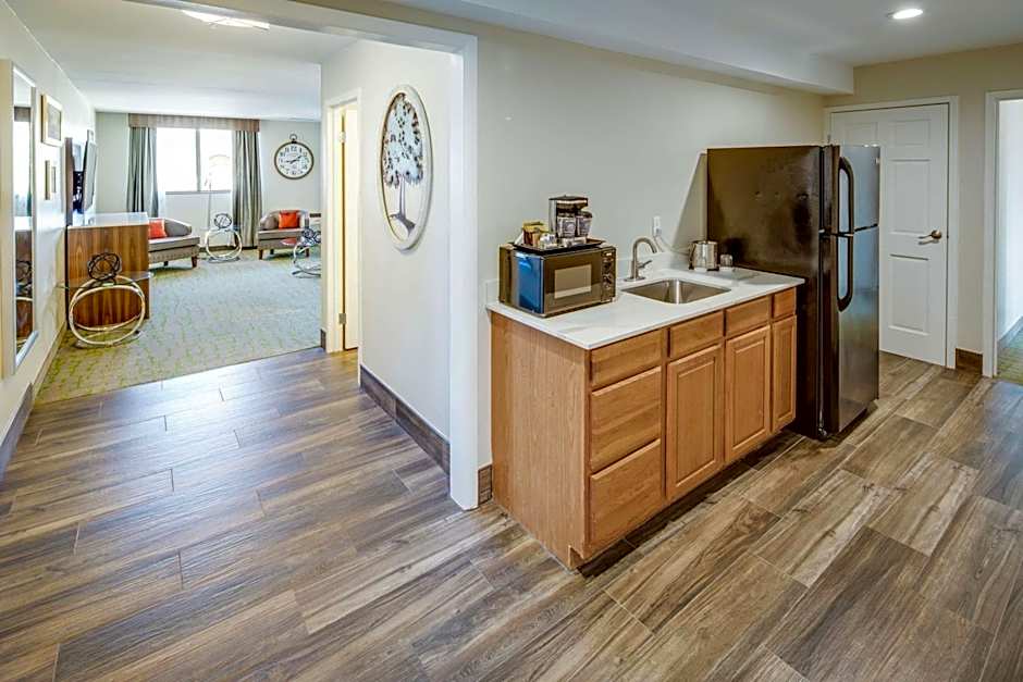 DoubleTree by Hilton Huntington, WV