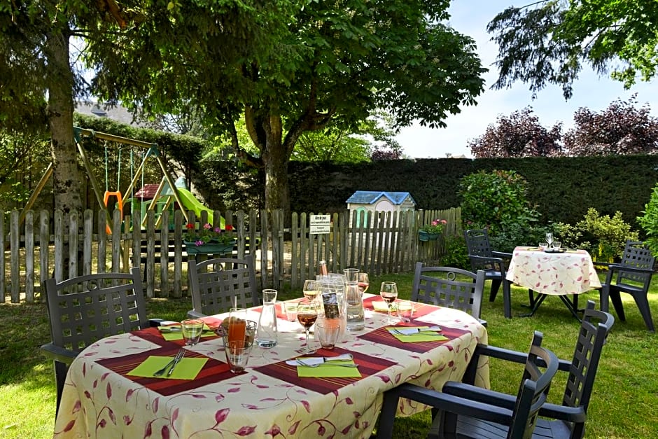 Logis Hôtel du Dauphin