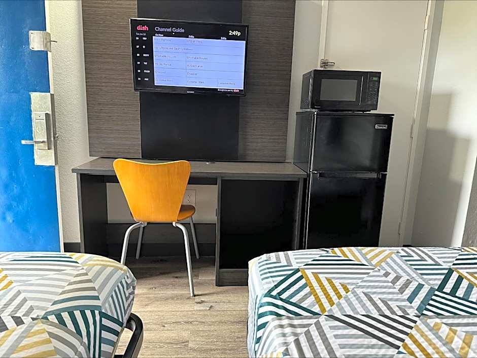 Motel 6-Bradenton, FL