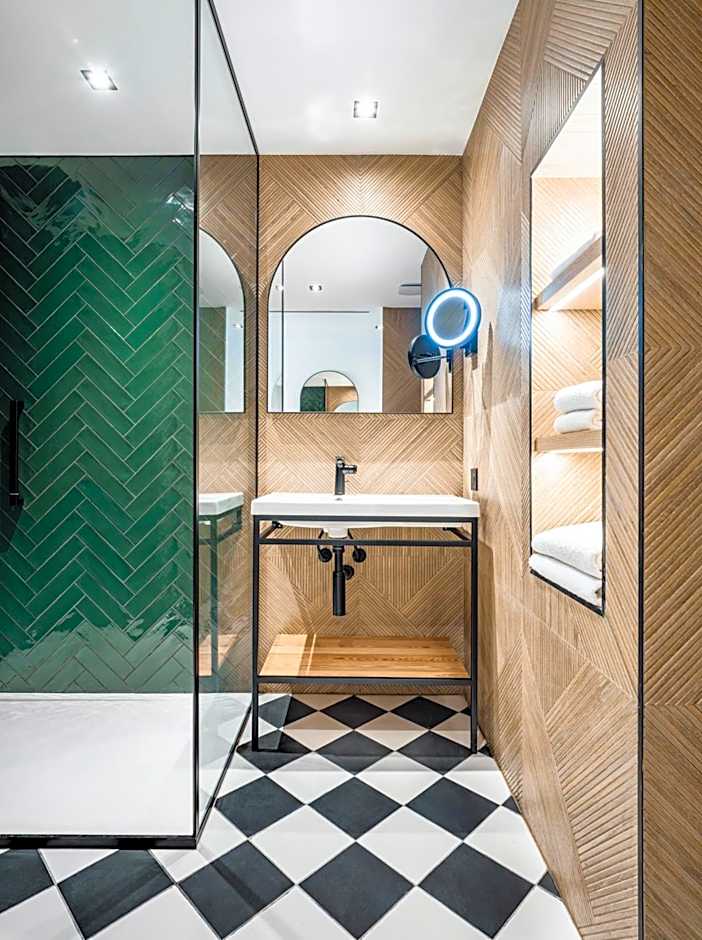 DoubleTree by Hilton Nice Centre Iconic, France