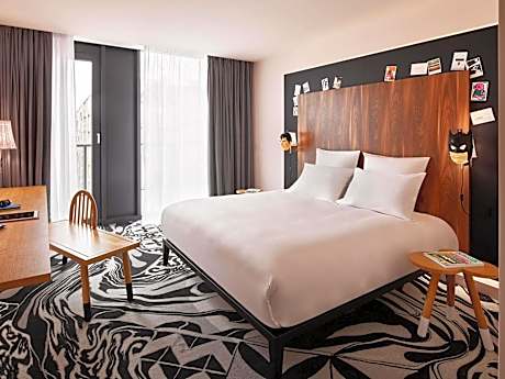 Large Mama Terrace Room