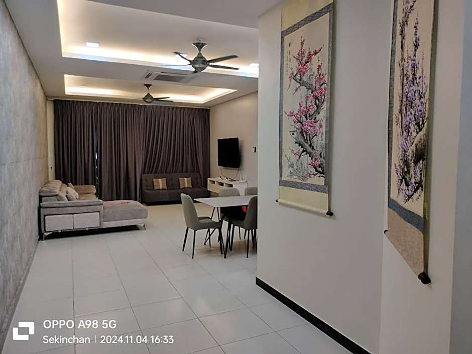 Sekinchan HighView Penthouse 15pax 5R5B 顶层公寓 看海 看稻田景