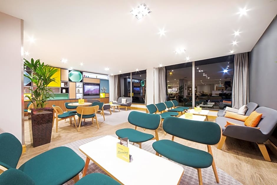 Holiday Inn London - Gatwick Airport