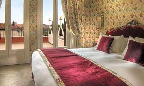 Deluxe King Room with Canal View or Terrace