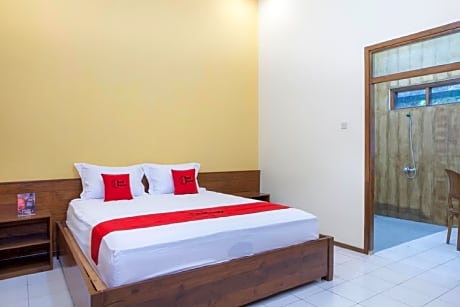 RedDoorz near Baluran National Park