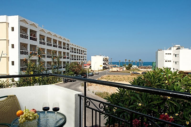 Artemis Hotel Apartments