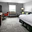 Hampton Inn By Hilton & Suites West Bend