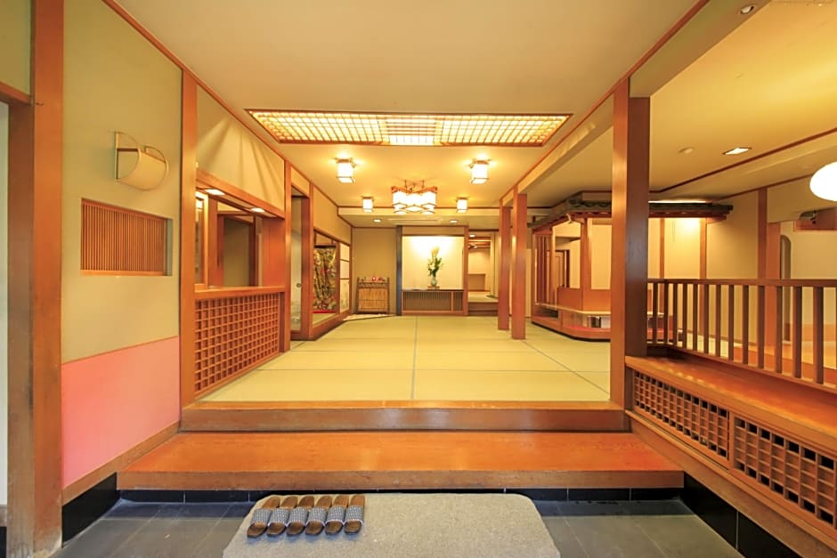 MICASA (Minakami Hot Spring Ryokan)
