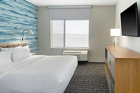 1 Bedroom Suite, 1 King, Sofa bed