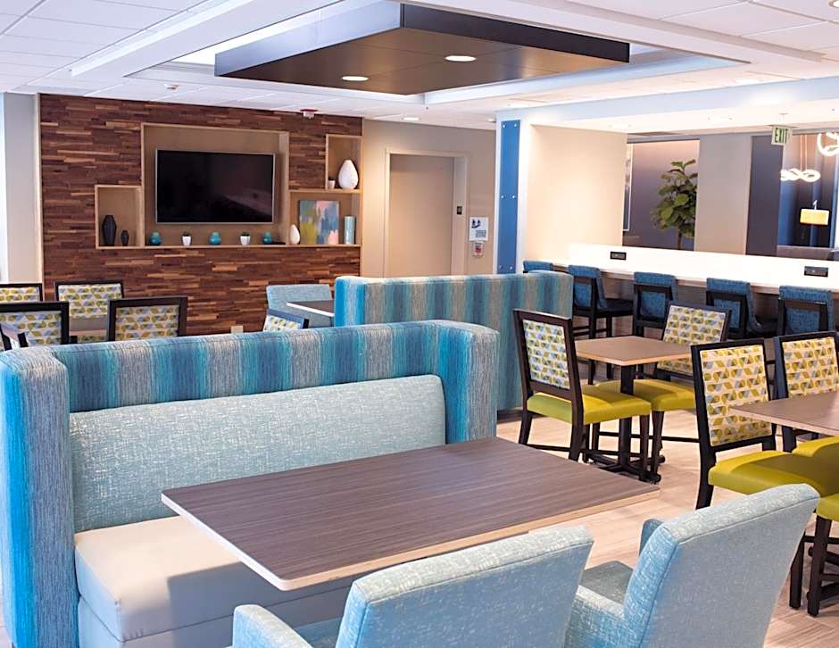 Holiday Inn Express Hotel & Suites Conover - Hickory Area By IHG