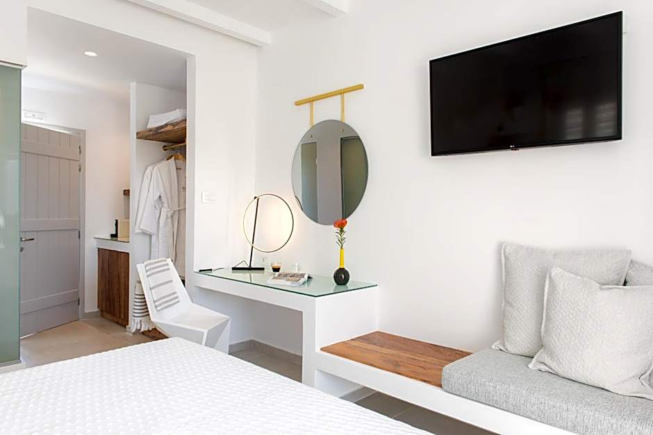 Elements Sifnos Boutique