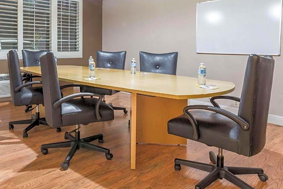 Prodigy Hotel, a Days Inn by Wyndham