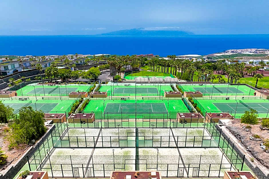 Las Terrazas de Abama Suites