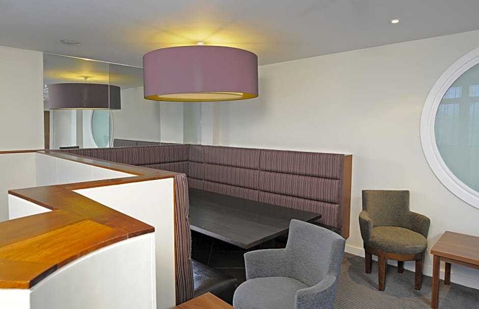 Holiday Inn Express Crewe