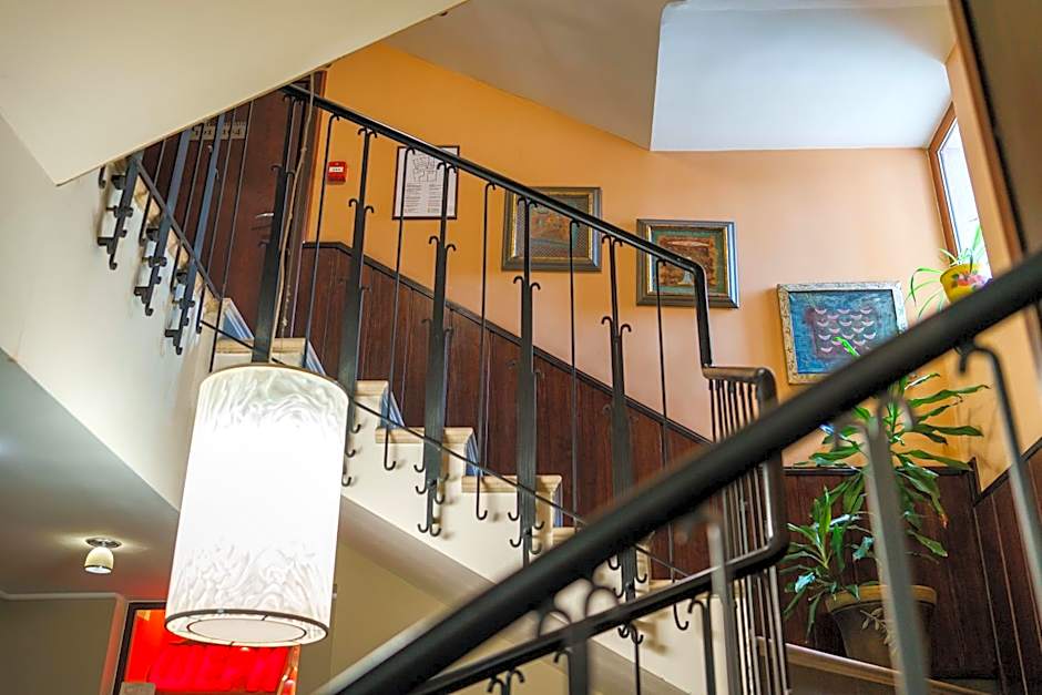 Hotel Ego - Parking Available - Top Central Location