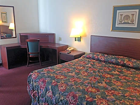 1 Full Bed | Non-Smoking
