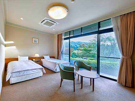 Hotel Lake Villa