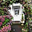 Kirkwood Guest House, free parking, electric car point