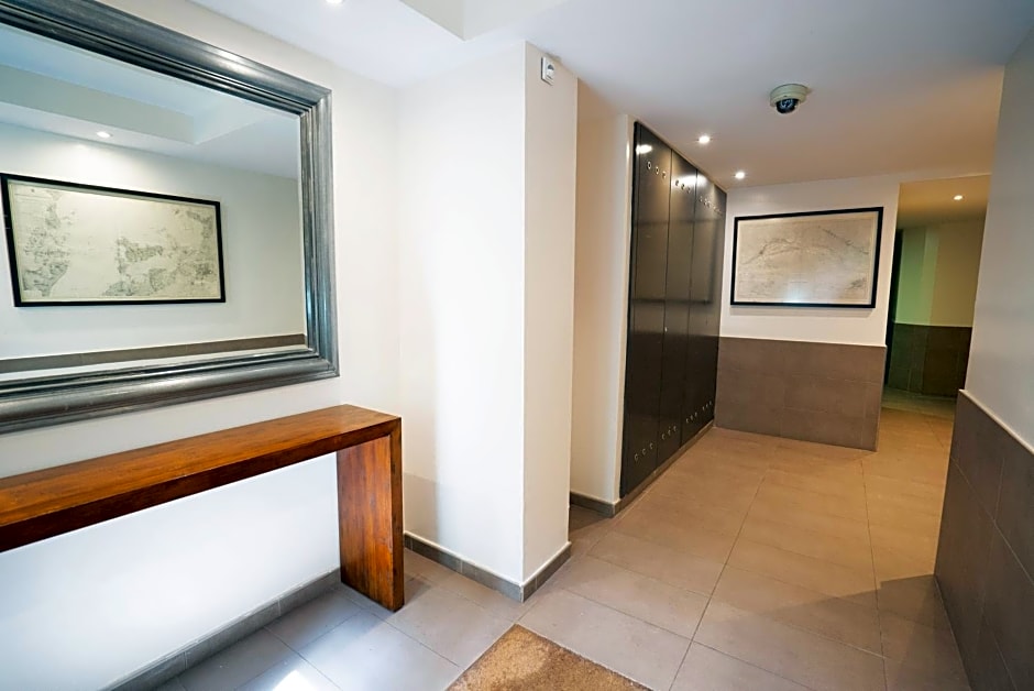 Serennia Cest Apartamentos Arc de Triomf