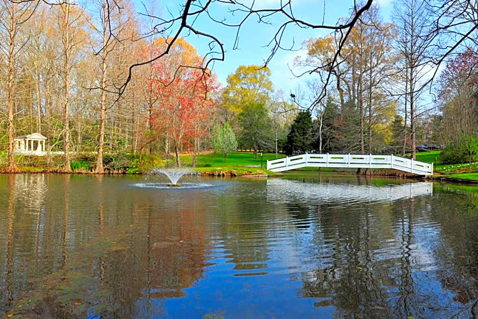 Monmouth Historic Inn