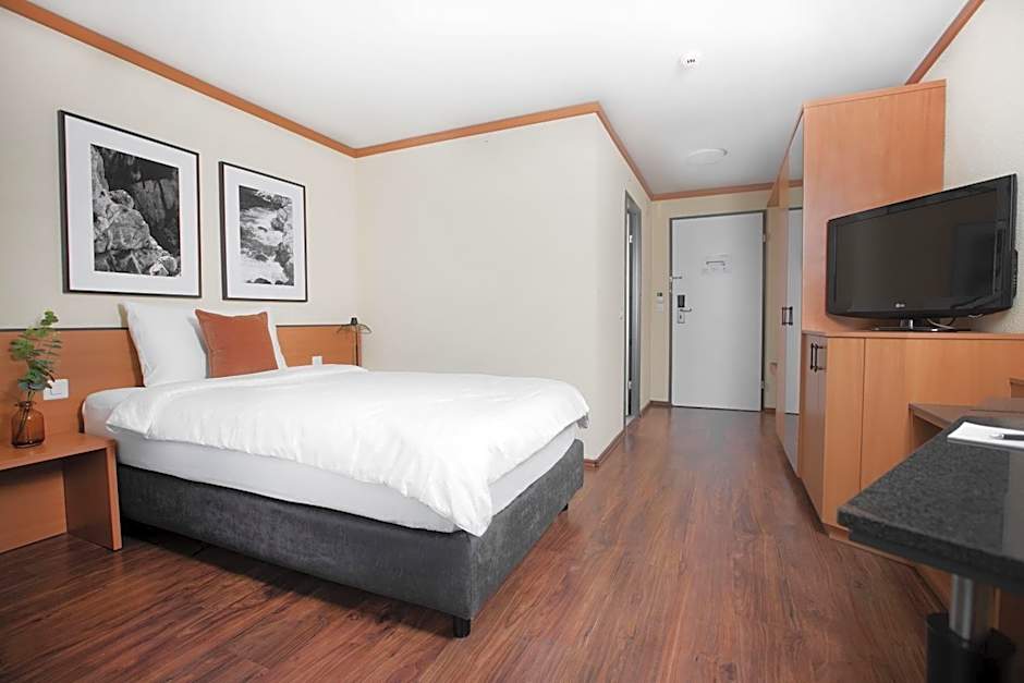 HOTEL ENGEL LIESTAL - Business & Lifestyle