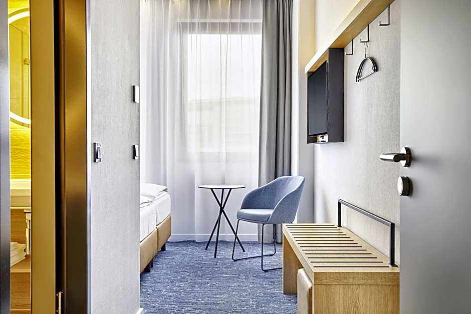 Sunday Hotel Düsseldorf Seestern