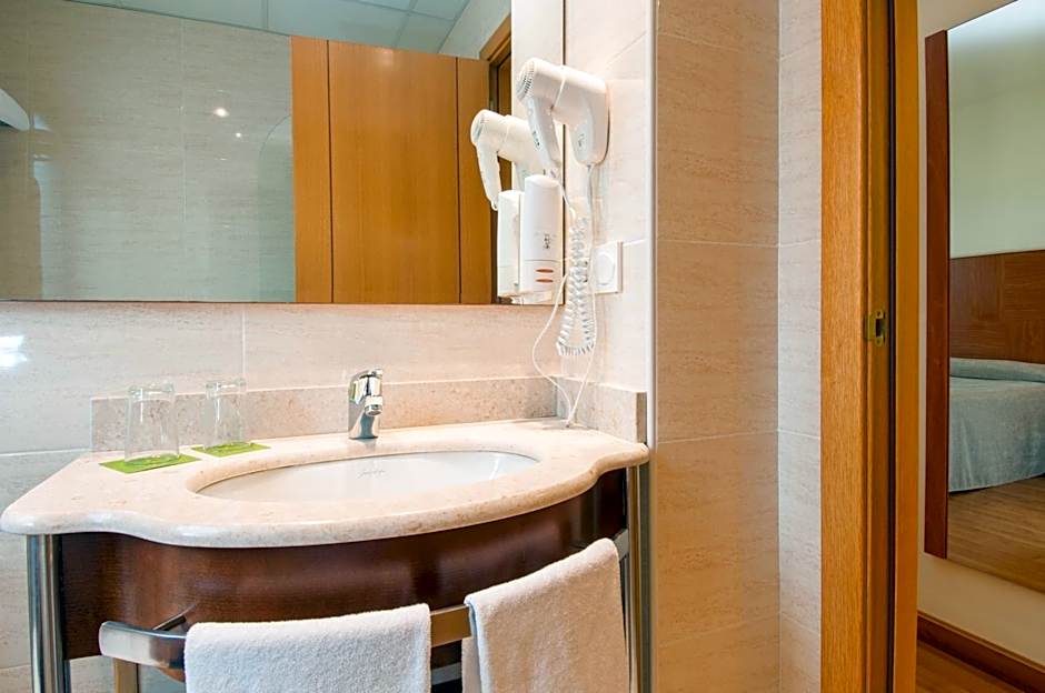 ibis Styles Pamplona Noain