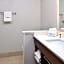 Holiday Inn Express and Suites - Mall of America - MSP Airport By IHG