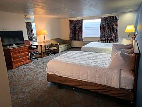 Queen Room with Two Queen Beds