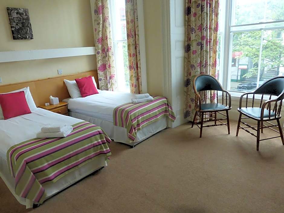 Harry's Hotel & Restaurant