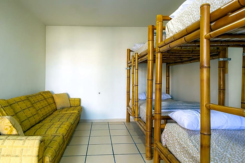 La Créme de la Créme Hostel