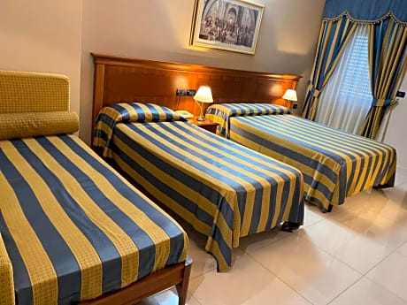 Economy Quadruple Room