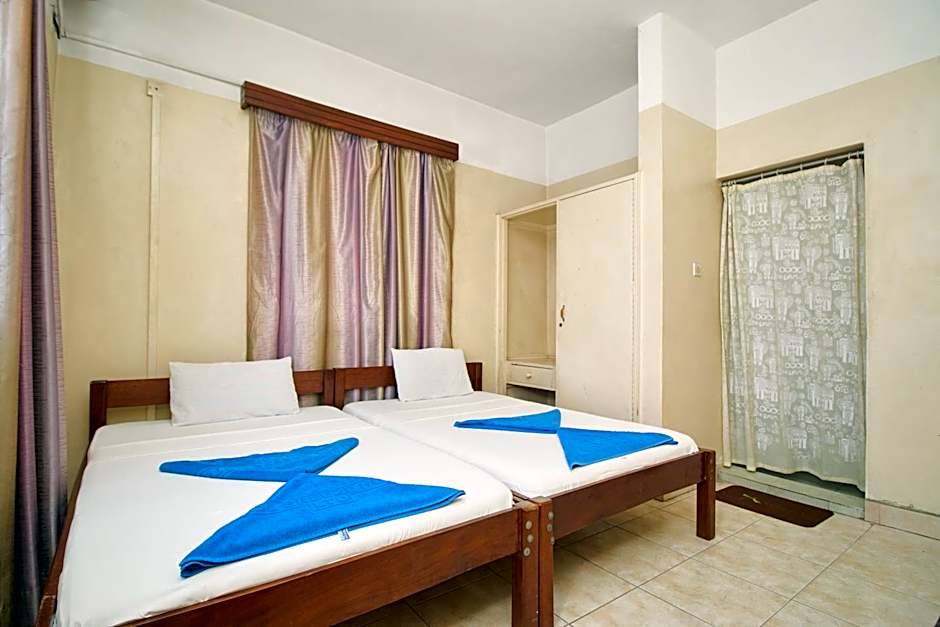 Mombasa Railway Gardens Hotel
