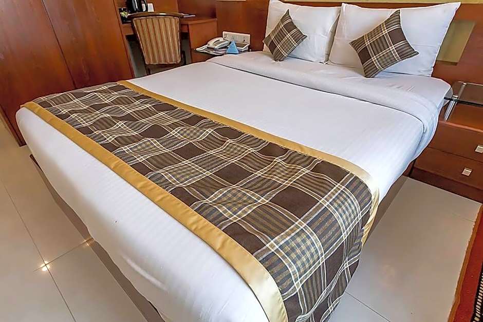 FabHotel Shubhangan - Nr. Bandra