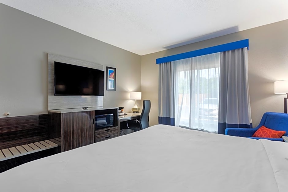 Comfort Inn & Suites