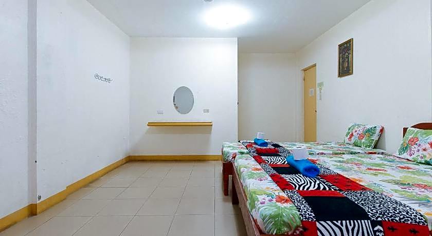 Golden Success Hotel I by RedDoorz