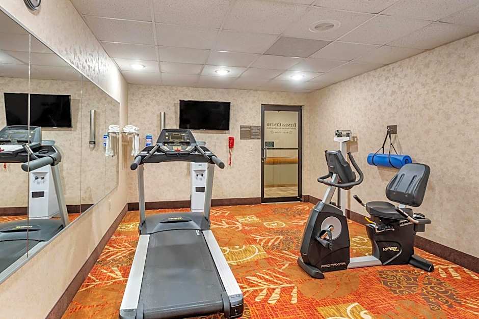 Comfort Inn & Suites Branson Meadows