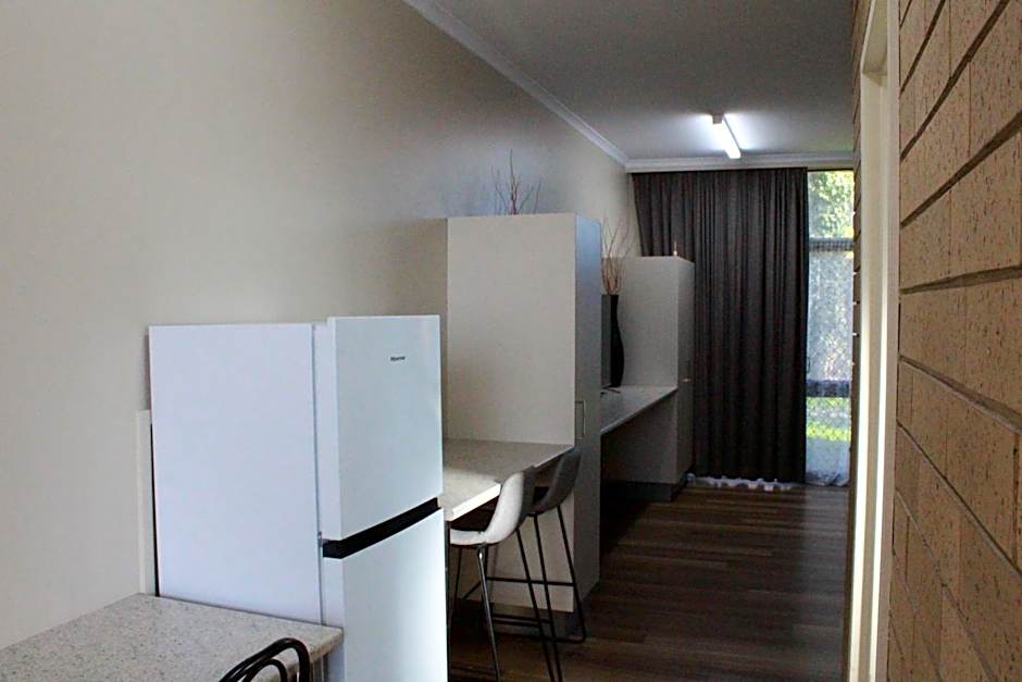 Moe Motor Inn - Contactless 24 hour Checkinn Available